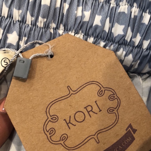 NWT Kori pleated shorts bluish gray with stars sz Small - Picture 5 of 5